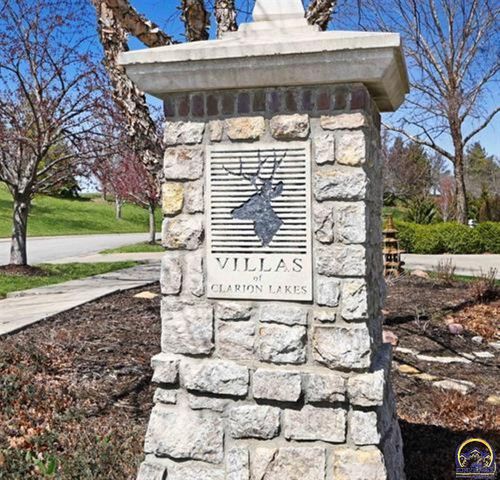 30A SW Postoak DR, Topeka, KS 66610