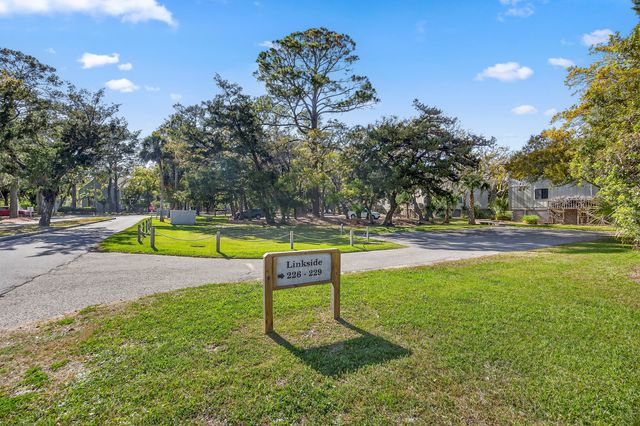 226 Sea Cloud Circle, Edisto Island, SC 29438