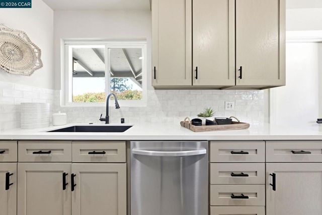 5223 Valmar Drive, Concord, CA 94521