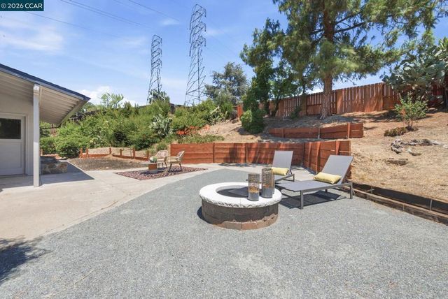 5223 Valmar Drive, Concord, CA 94521