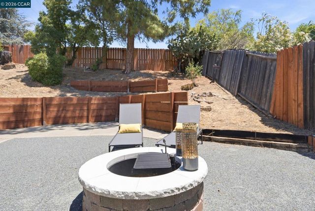 5223 Valmar Drive, Concord, CA 94521