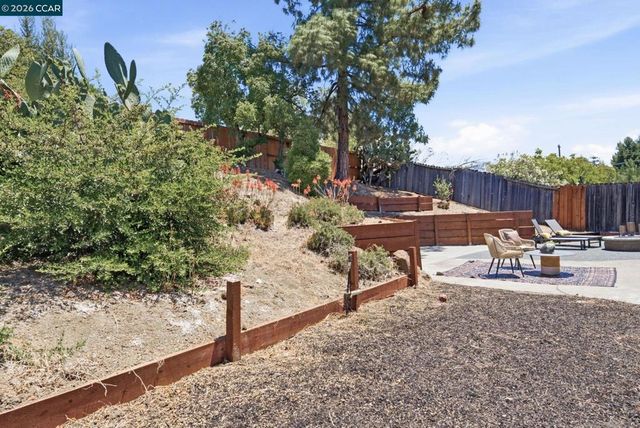 5223 Valmar Drive, Concord, CA 94521