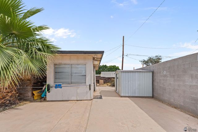 2210 E 25 St, Yuma, AZ 85365