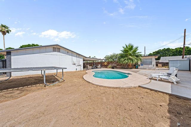 2210 E 25 St, Yuma, AZ 85365
