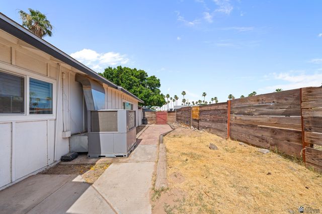 2210 E 25 St, Yuma, AZ 85365
