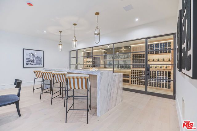1072 Amalfi Drive, Pacific Palisades (los Angeles), CA 90272