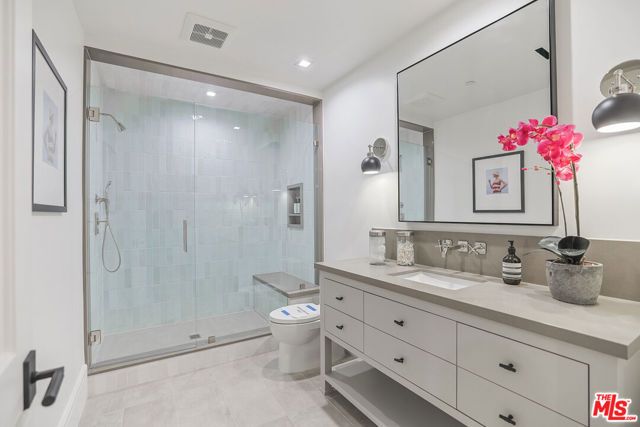 1072 Amalfi Drive, Pacific Palisades (los Angeles), CA 90272