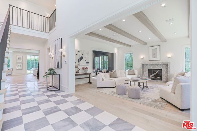 1072 Amalfi Drive, Pacific Palisades (los Angeles), CA 90272