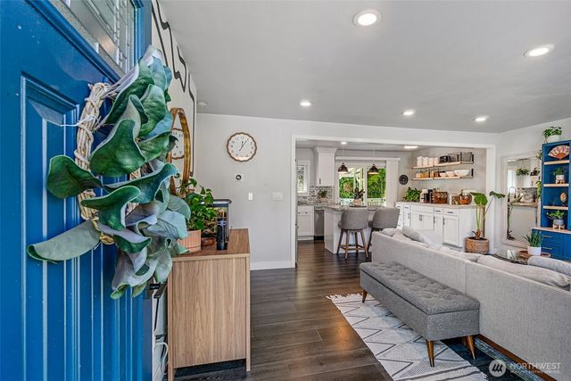 3713 S Burns Street, Seattle, WA 98118