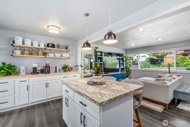 3713 S Burns Street, Seattle, WA 98118