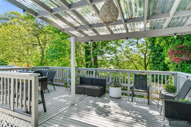 3713 S Burns Street, Seattle, WA 98118