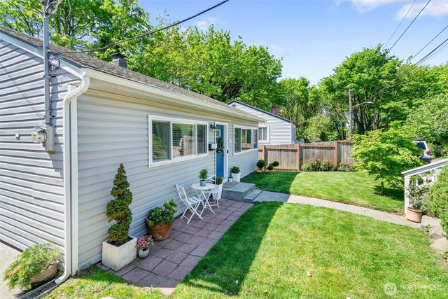 3713 S Burns Street, Seattle, WA 98118