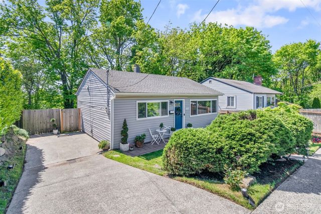 3713 S Burns Street, Seattle, WA 98118