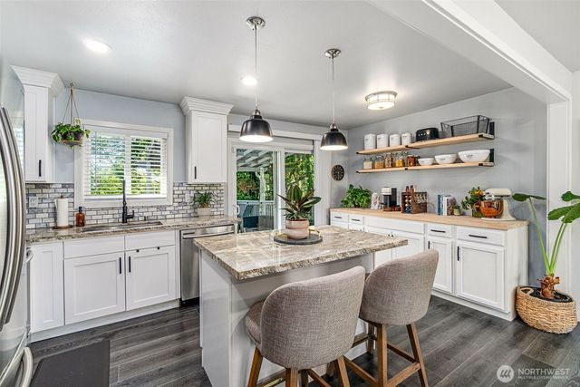 3713 S Burns Street, Seattle, WA 98118