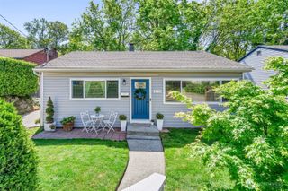 3713 S Burns Street, Seattle, WA 98118