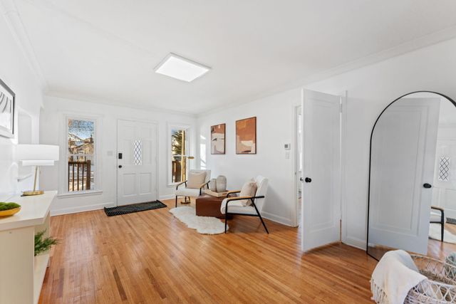 4822 Dupont Avenue N, Minneapolis, MN 55430