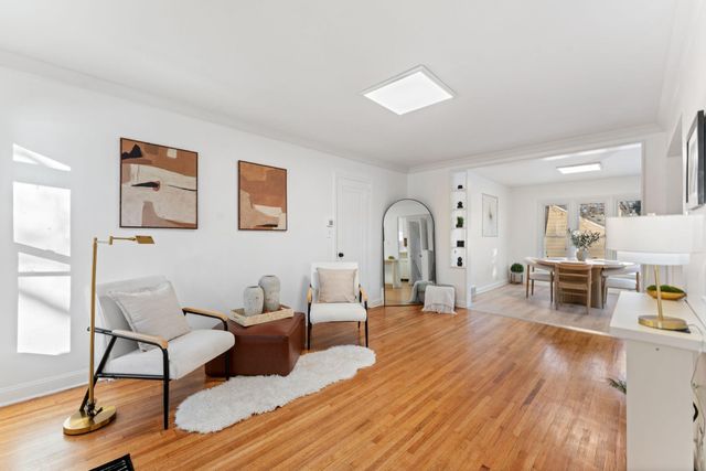 4822 Dupont Avenue N, Minneapolis, MN 55430