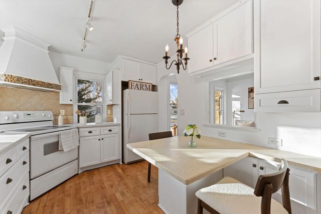 4822 Dupont Avenue N, Minneapolis, MN 55430