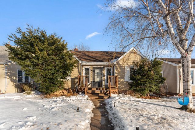 4822 Dupont Avenue N, Minneapolis, MN 55430