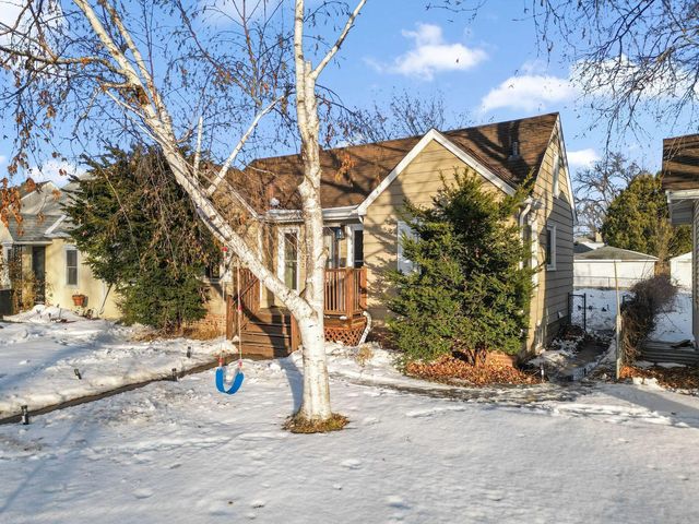 4822 Dupont Avenue N, Minneapolis, MN 55430