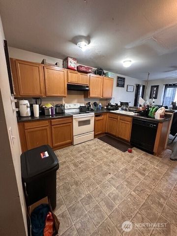 14912 99th Way SE, Yelm, WA 98597