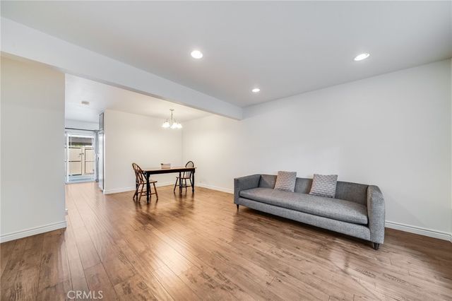 16 Fox Hollow 60, Irvine, CA 92614