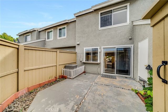 16 Fox Hollow 60, Irvine, CA 92614