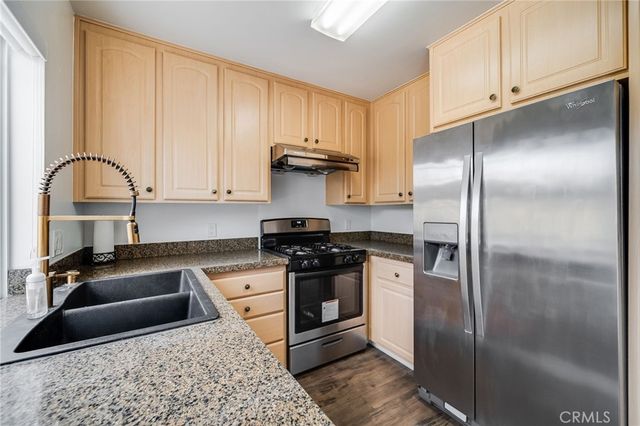 16 Fox Hollow 60, Irvine, CA 92614
