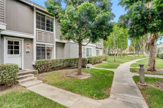 16 Fox Hollow 60, Irvine, CA 92614