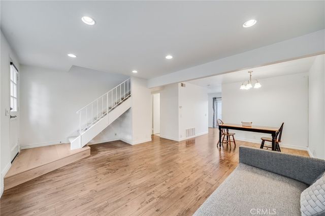 16 Fox Hollow 60, Irvine, CA 92614