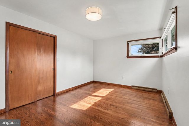 604 HILLCREST RD, Hershey, PA 17033