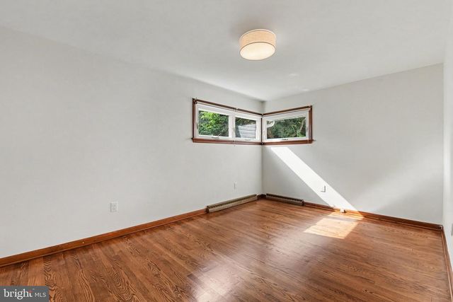 604 HILLCREST RD, Hershey, PA 17033