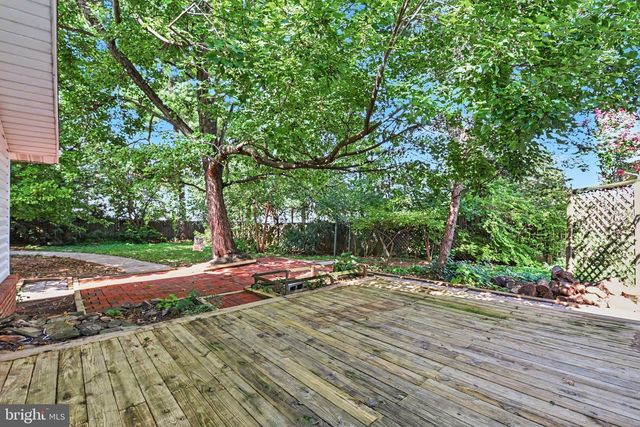 604 HILLCREST RD, Hershey, PA 17033