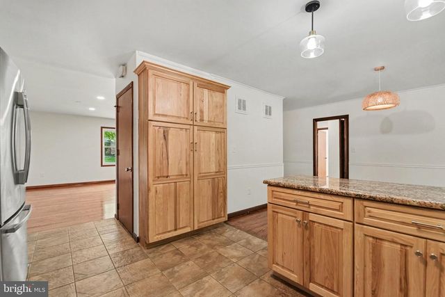 604 HILLCREST RD, Hershey, PA 17033