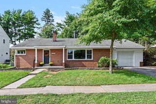 604 HILLCREST RD, Hershey, PA 17033