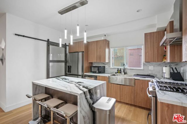 1842 S Sycamore Avenue, Los Angeles, CA 90019