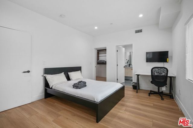 1842 S Sycamore Avenue, Los Angeles, CA 90019