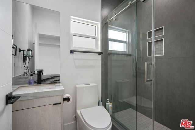 1842 S Sycamore Avenue, Los Angeles, CA 90019