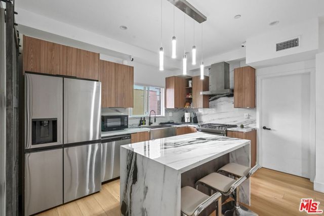 1842 S Sycamore Avenue, Los Angeles, CA 90019