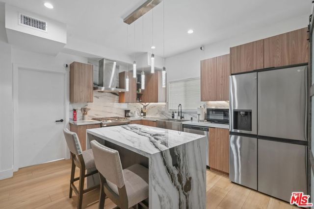 1842 S Sycamore Avenue, Los Angeles, CA 90019