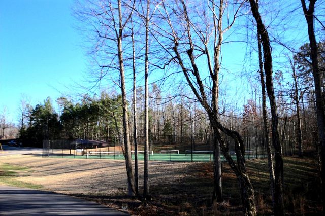 25 DUNHILL CT, Counce, TN 38326