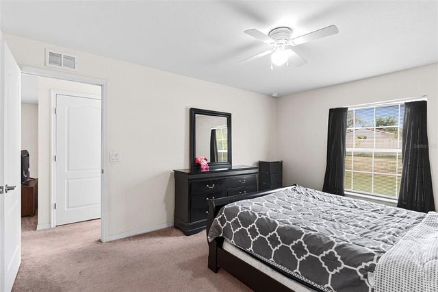11 W BAY STREET, Davenport, FL 33837