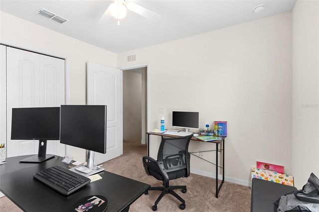 11 W BAY STREET, Davenport, FL 33837