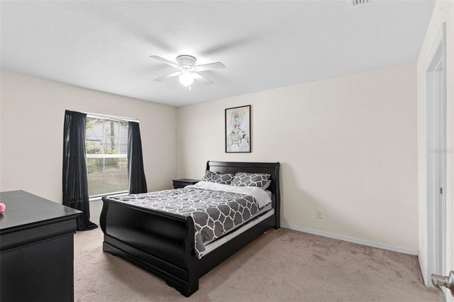 11 W BAY STREET, Davenport, FL 33837