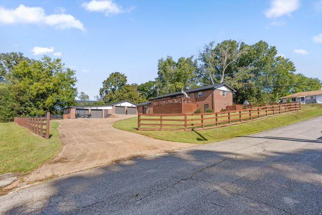 4526 Oakwood Drive, Chattanooga, TN 37416