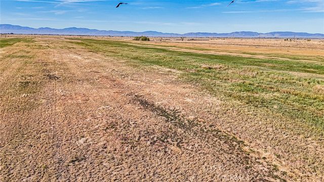 9450 E Avenue F, Redman, CA 93535