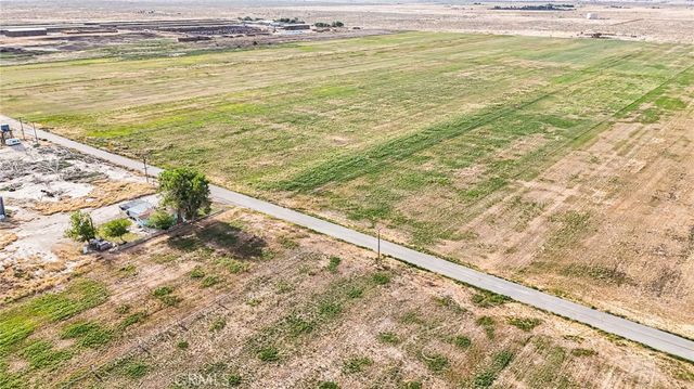 9450 E Avenue F, Redman, CA 93535