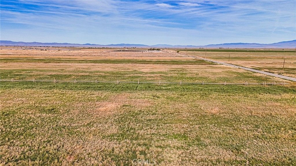 Image 19 of property listing at 9450 E Avenue F, Redman, CA 93535