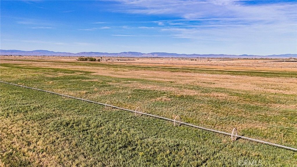 Image 21 of property listing at 9450 E Avenue F, Redman, CA 93535