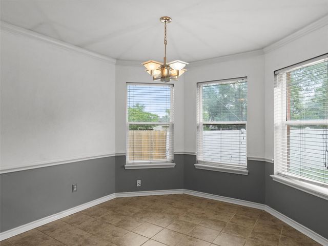 1416 Lakeside Ct, Lindale, TX 75771